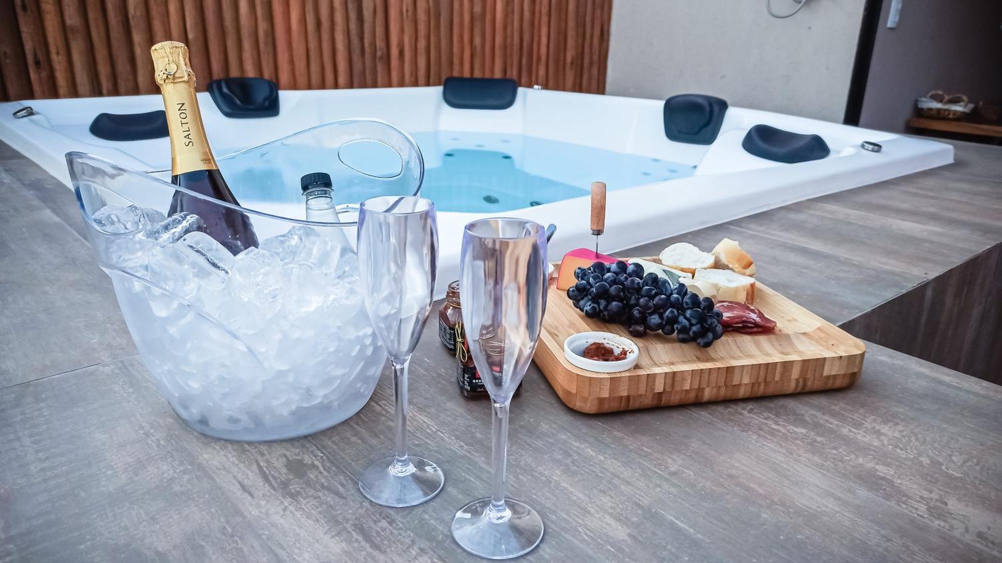 Vila Astra - Jacuzzi Privativa, Natureza E Conforto Alto Paraíso de Goiás Rom bilde